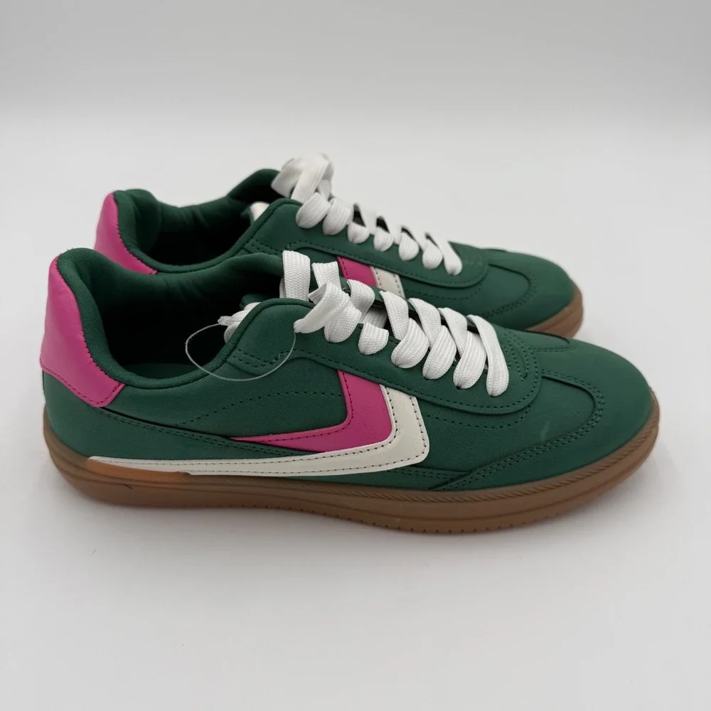 NWOT Dolce Vita Sybela Low Top Retro Sneakers 7 Green‎ Pink Gum Sole Lace Up